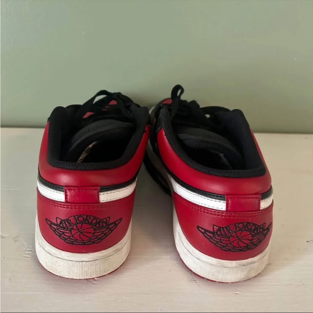 Nike good preowned